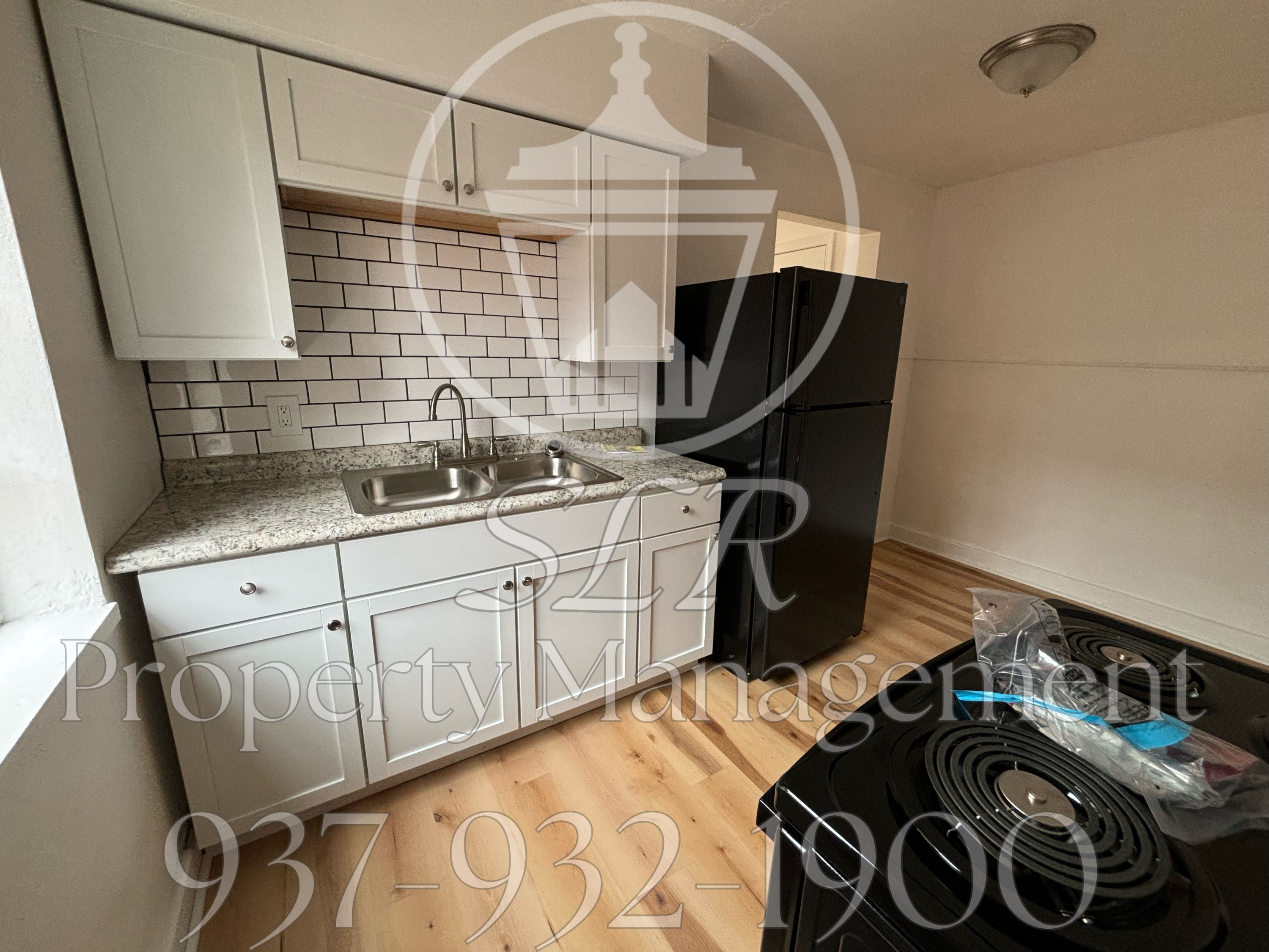 212 East Bruce Avenue - 1